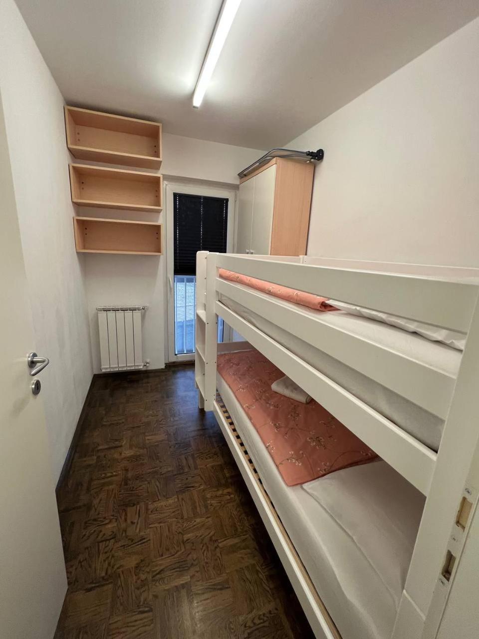 Apartma Comfort Koper Apartman Kültér fotó